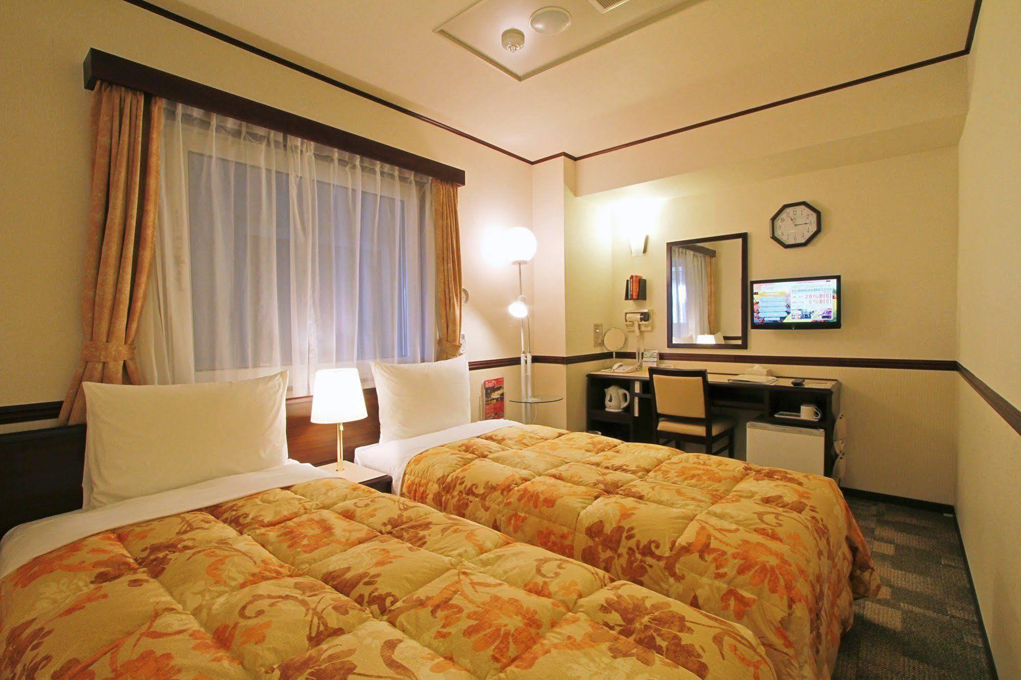 Toyoko Inn Utsunomiya Ekimae No 1 Zewnętrze zdjęcie